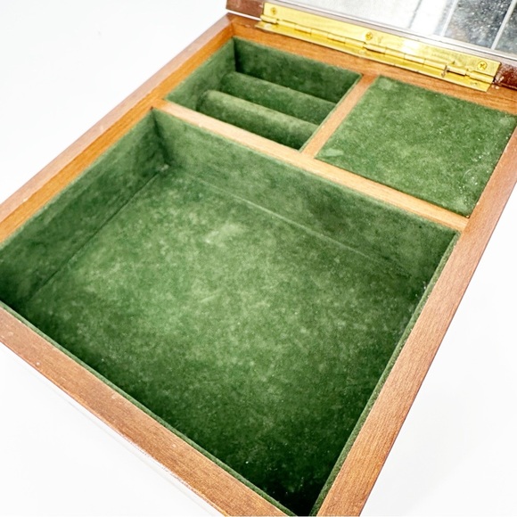 Vintage Wooden Musical Jewelry Box Made In Japan - Picture 2 of 9